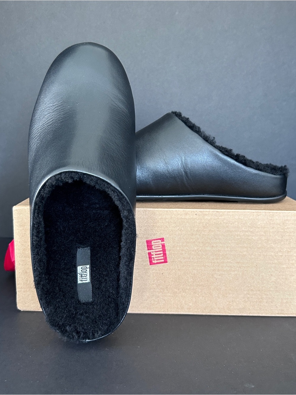 NWT Fitflop Chrissie Leather and Shearling Slippers Size US9